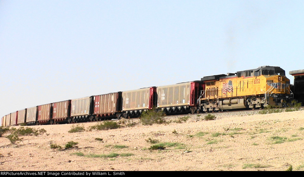 WB Unit Loaded Hooper Frt at Erie NV W-Pshr -108